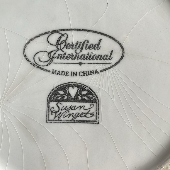 Grape Motif Water Pitcher - Picture 8 of 9